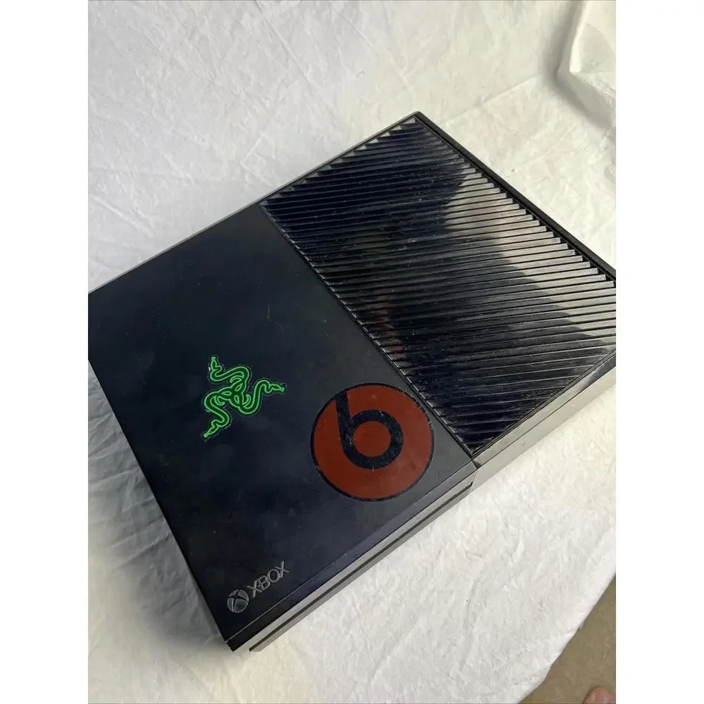 Microsoft Xbox One 500gb Home Console - Black +3 Games & Controller